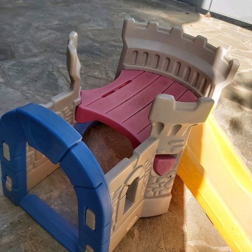 Castle with slide Little Tikes used