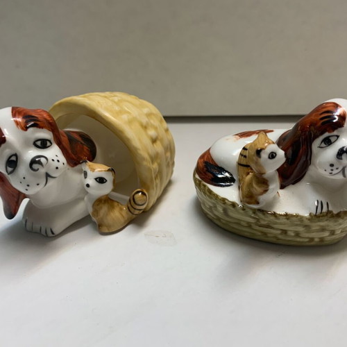 Decorative porcelain dog and cat set in basket, new, 2 pieces