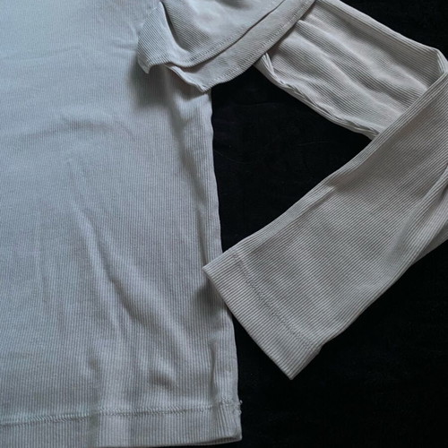Zara beige blouse size L with nice sleeve new