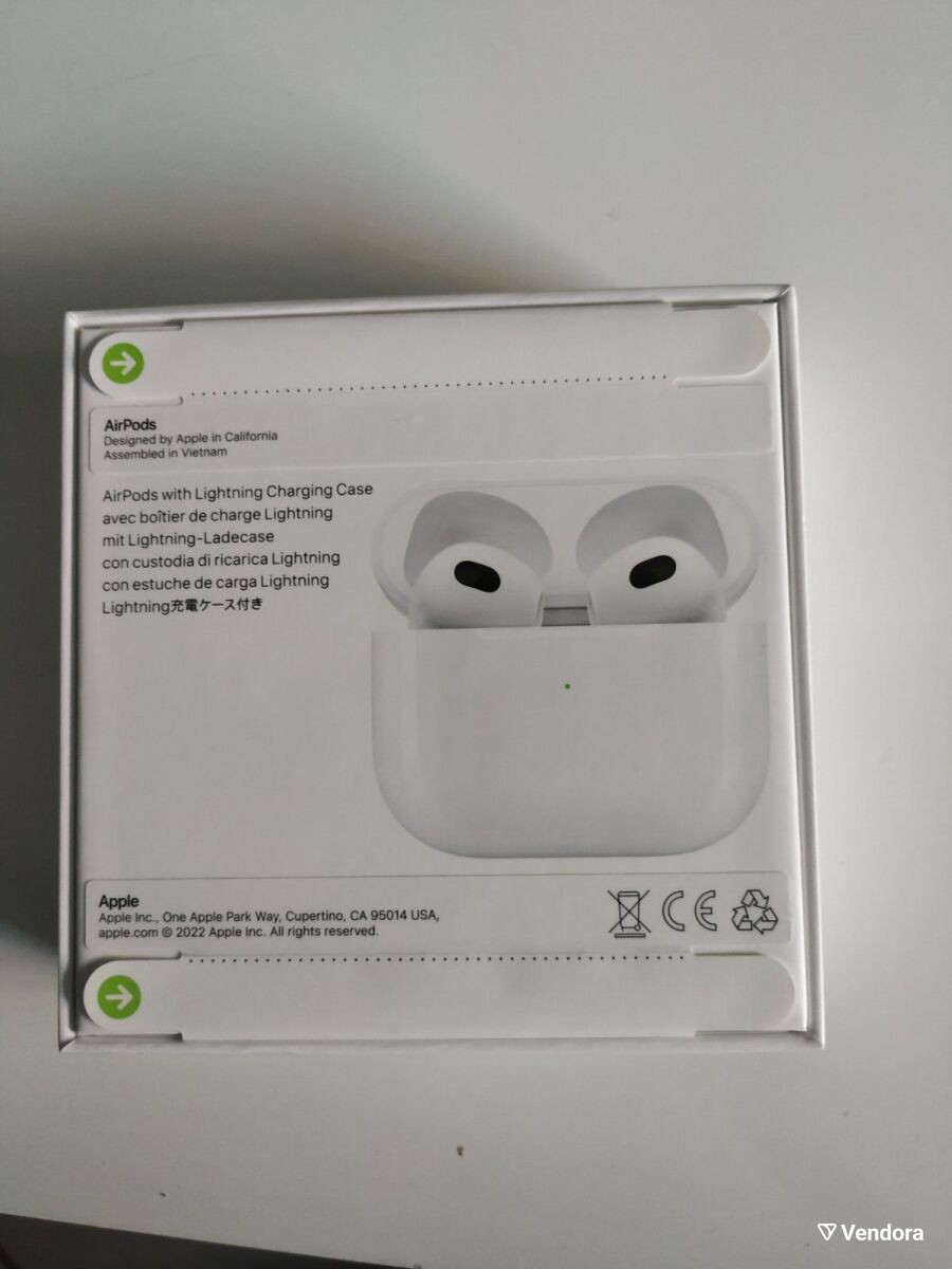 AppleAirPods3rdGenLightningChargingCase