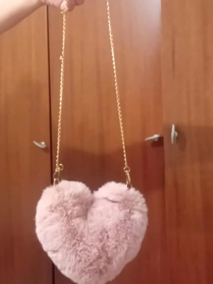 Shein shoulder bag like new, pink heart-shaped