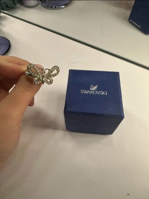 Δαχτυλίδι Swarovski πεταλούδα σαν καινούργιο, ασημί