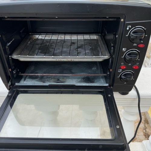 Ovens used, one large and one small with hot plates