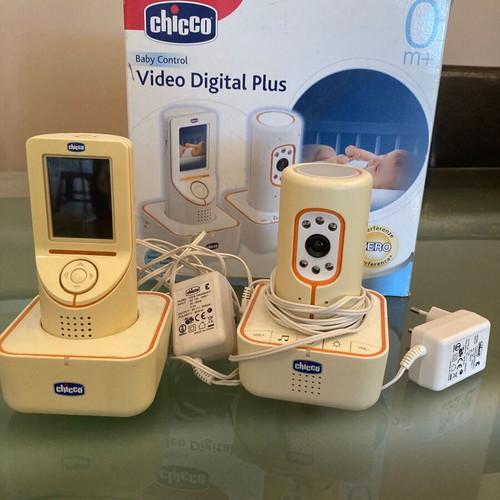 Chicco Baby Control Video Digital Plus Wireless Baby Monitor like new