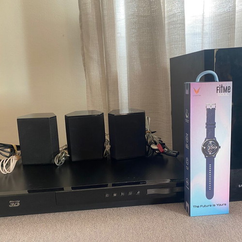 Samsung home cinema set like new with free unused smartwatch