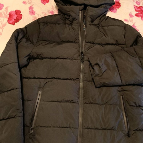Men's jacket Large new, black with hood and waterproof zipper