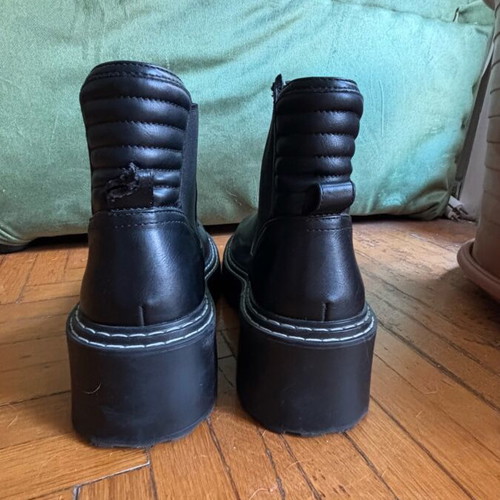 Chucky black ankle boots like new, size 38