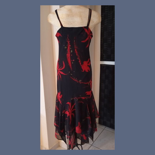 Casamia women's dress like new, black coral, size M/L