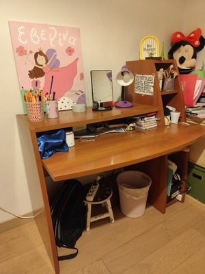 Large wooden desk used, dimensions 123x121x76 cm