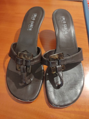 Дамски сандали Emilio Garcia употребявани, ток 5 см, кафяви, номер 37