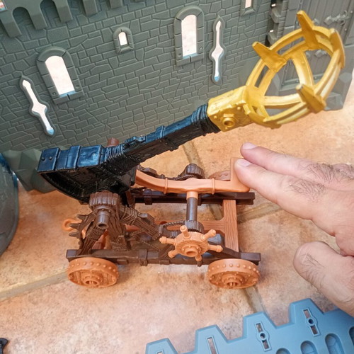 Chap Mei Castle with Catapult used