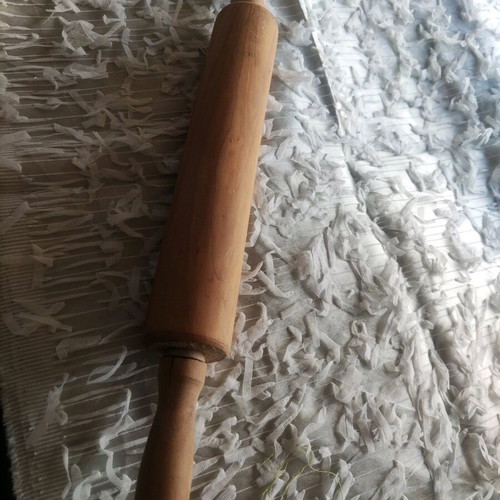 Wooden rolling pin like new in very good condition