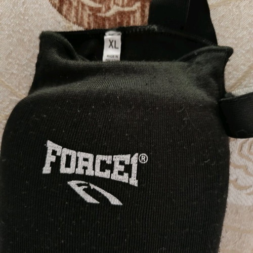 Kick Boxing Force1 f1 shin guards size XL used