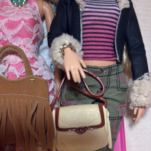 Barbie Glam Luxe Style Dolls like new, complete set