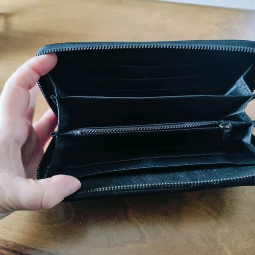 Eslee patent leather wallet new, black with multiple compartments