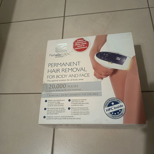 Silk'n Flash & Go Luxx Premium hair removal device like new with 200,000 pulses and face heads