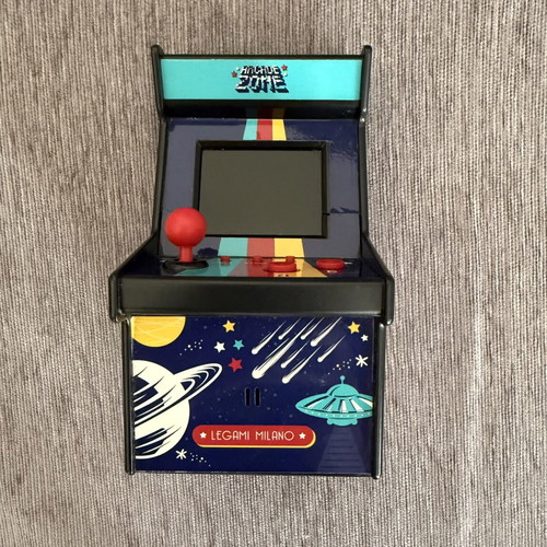 Mini arcade machine Legami Milano used with 240 mini games
