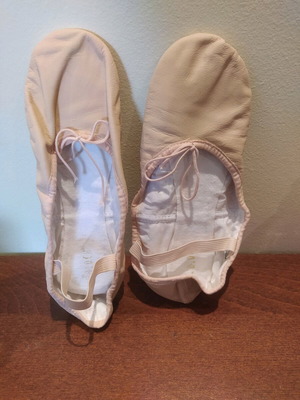 Ballet shoes pink leather size 40 like new