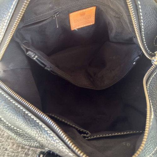 Kem leather shoulder bag like new, black