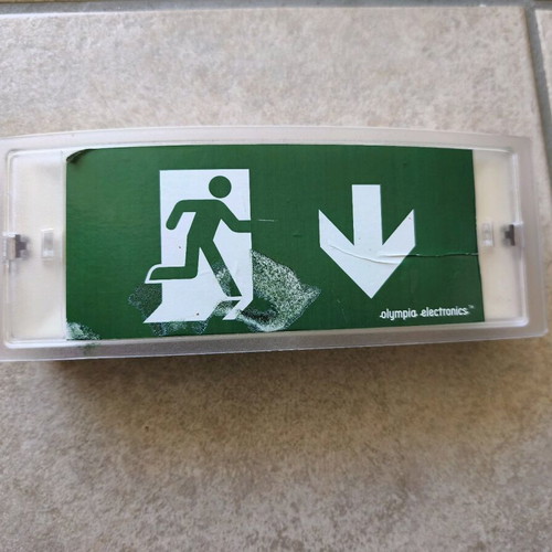 Olympia Electronics safety light used with functional battery