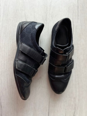 Gucci black sports shoes size 38 used