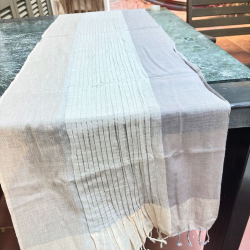Tablecloth 1.85 m cotton and silk, sand colors