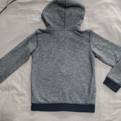Hooded sweatshirt like new for 8 years old, gray