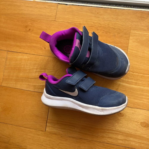 Nike kids shoes used size 26 blue
