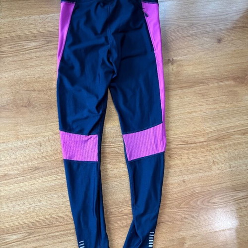 Under Armour women's set size M HeatGear compression fabric like new