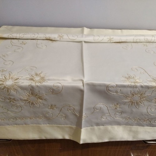 Table linen set of 7 pieces new