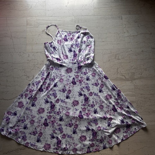 Floral midi dress Shein like new, XL-XXL, white with purple butterflies