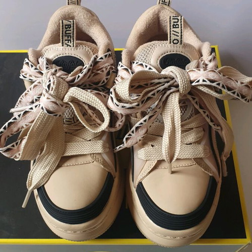 Buffalo sneaker cream/black like new, size 37