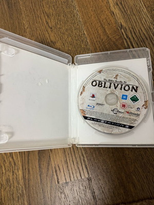 The Elder Scrolls Collection за PS3 употребяван, Skyrim и Oblivion
