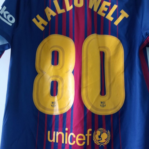 Barcelona jersey vintage 2017 like new, size medium