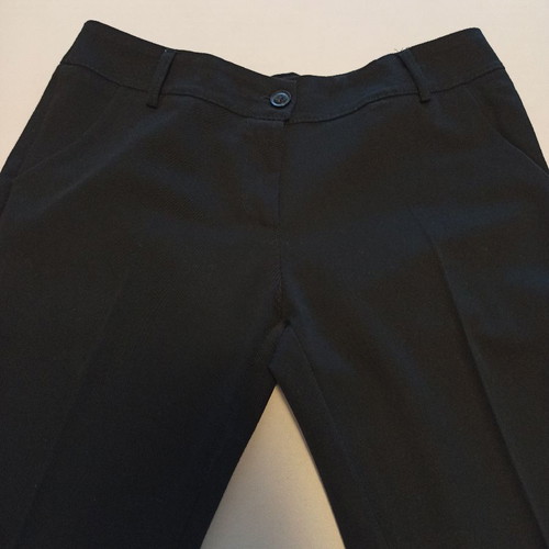 Low-rise pants in very good condition, size Large