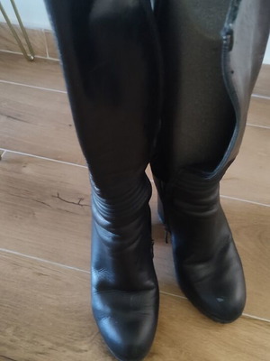 Women's leather boots size 40 with 10cm heel like new, black