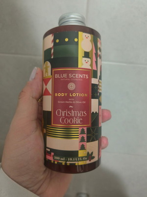Blue Scents Christmas Cookie лосион за тяло нов