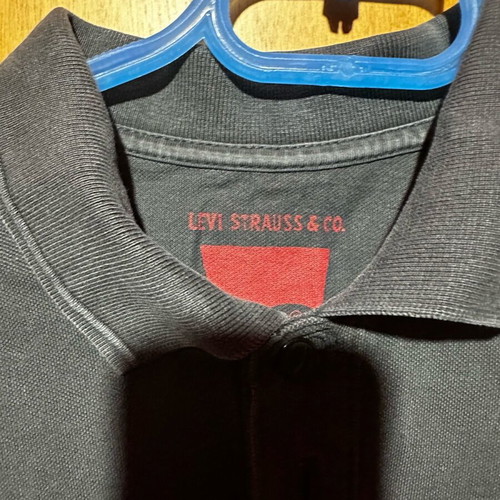 Levi’s long-sleeve polo used, size medium, black