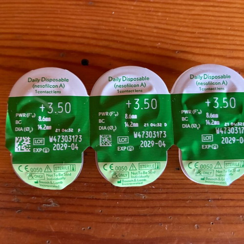 Biotrue ONEDay daily contact lenses Bausch & Lomb new with 2 cases gift