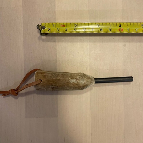 Handheld fire starter like new for survival and camping