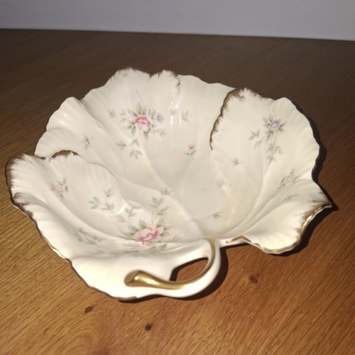 Mikasa porcelain decorative platter like new, made in Japan
