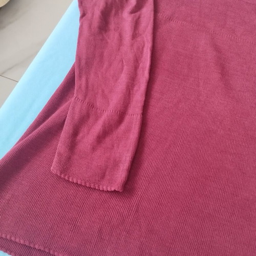 Burgundy Pullover Size XL like new, casual chic knitwear