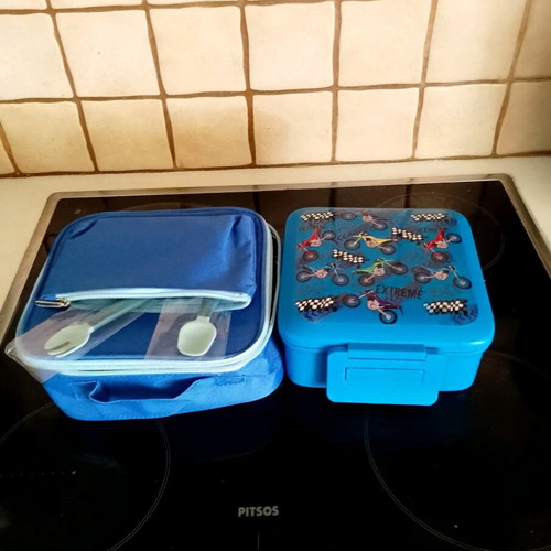 Lunch Box new with ice pack, thermos, spoon, fork and insulated bag
