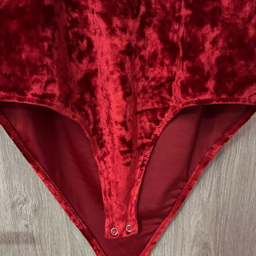 Bershka red velour bodysuit like new, medium