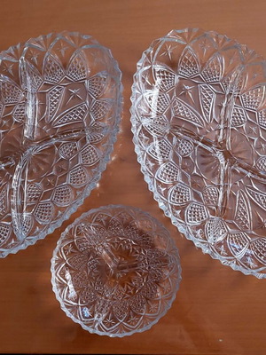 Vintage Set of 3 French Pressed Glass Serving Dishes 1971