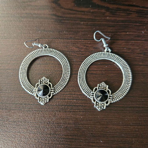 Boho earrings with black stone like new