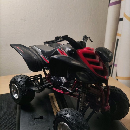 Yamaha miniature quad bike like new