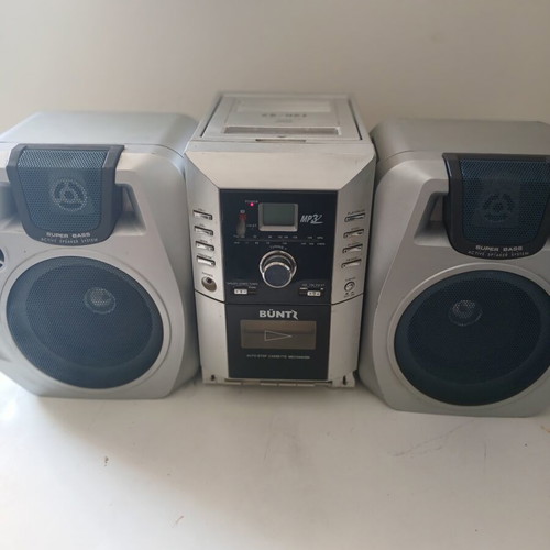 Buntz Radio Cassette Player used with 2 detachable speakers