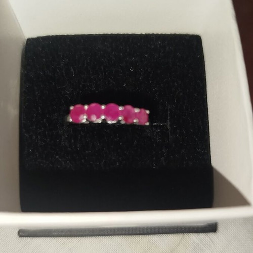 18K Gold Ring with Verneuil Rubies, New