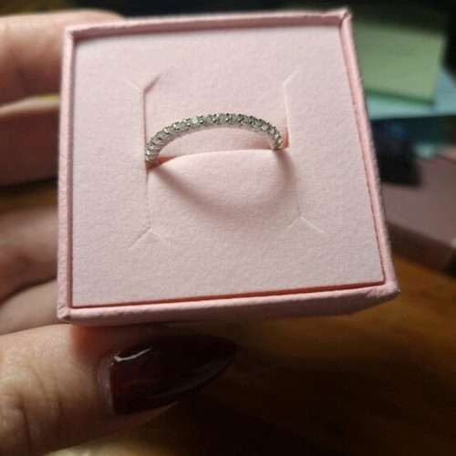 Swarovski ring like new, silver color